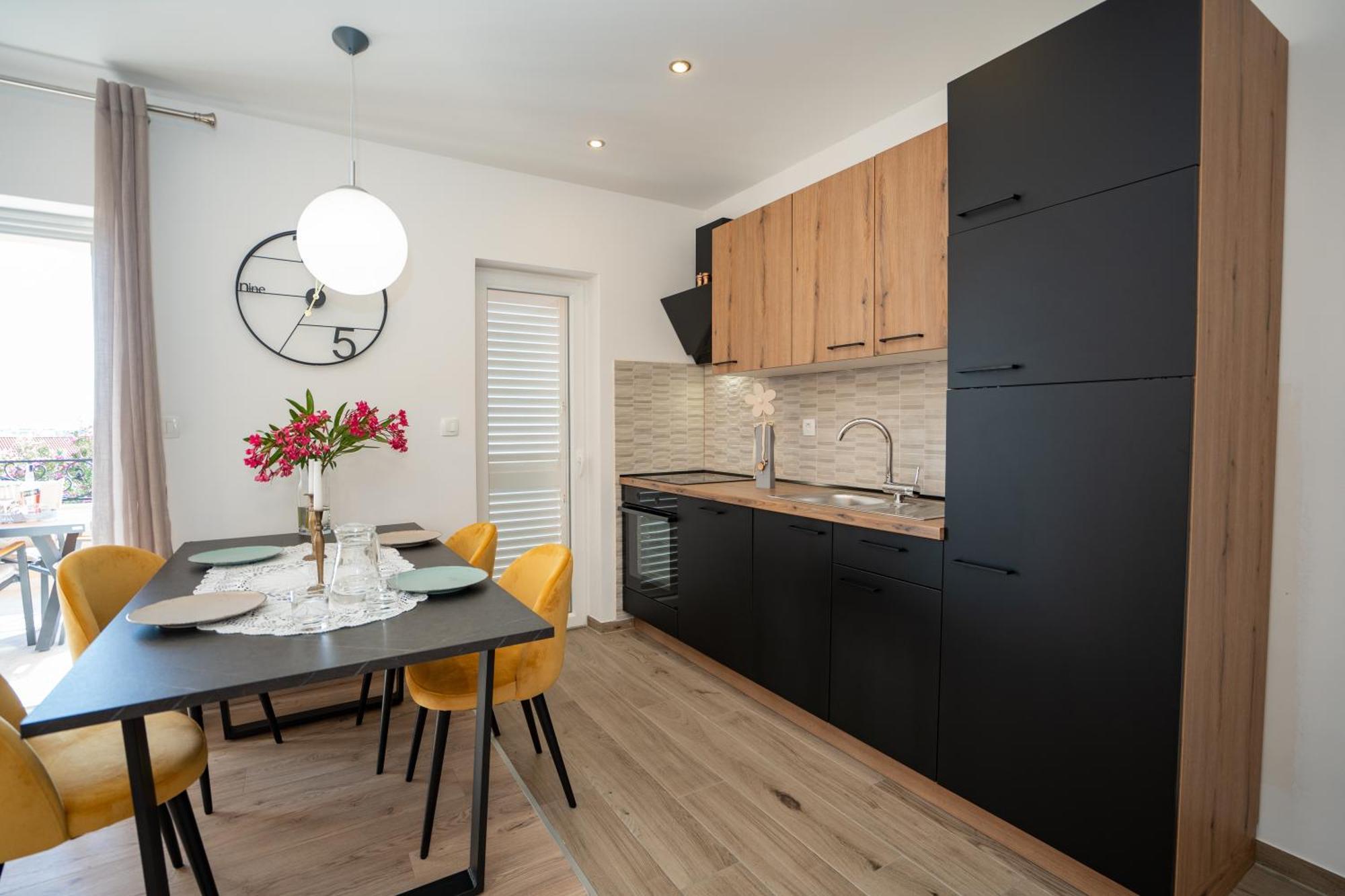 Tomulic Apartment