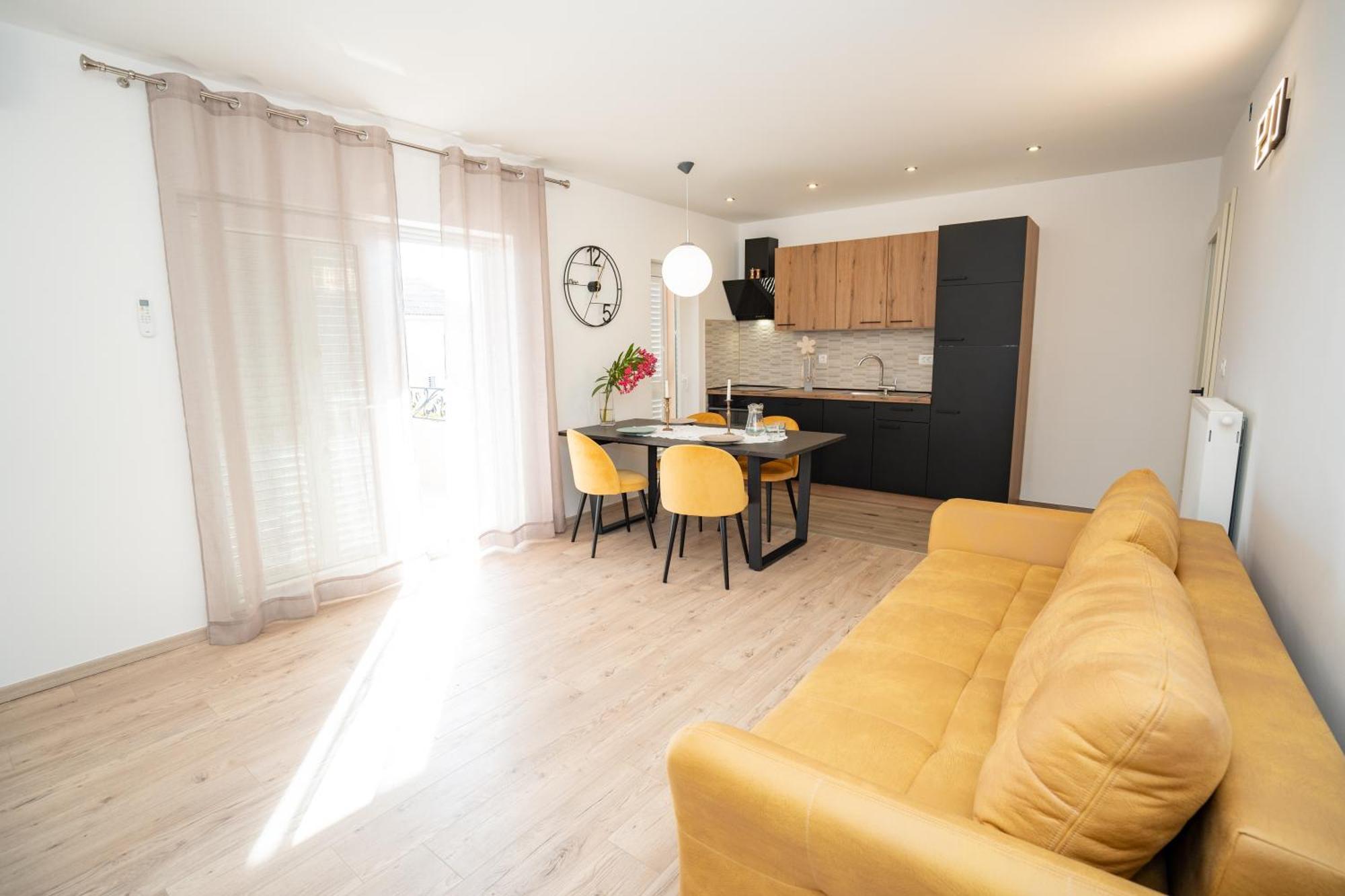 Apartment Tomulic Novalja